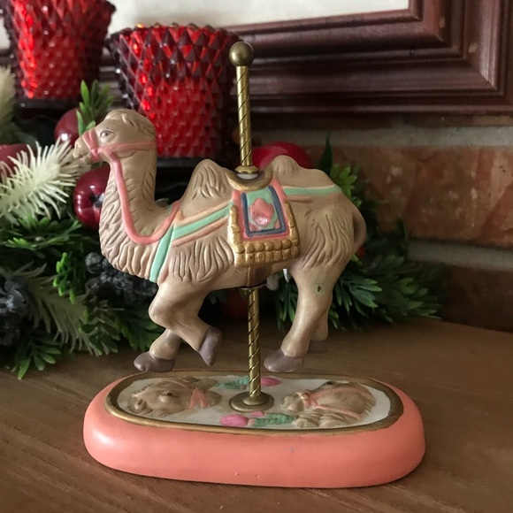 Rare Vintage Porcelain Llama Carousel - Picture 7 of 8